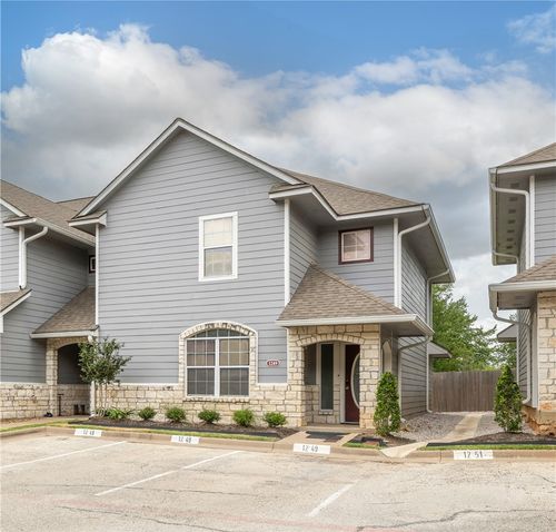 1249 Canyon Creek Cir, College Station, TX, 77840-6211 | Card Image