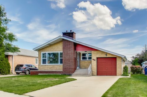 5039 Wick Dr, Oak Lawn, IL, 60453-3945 | Card Image