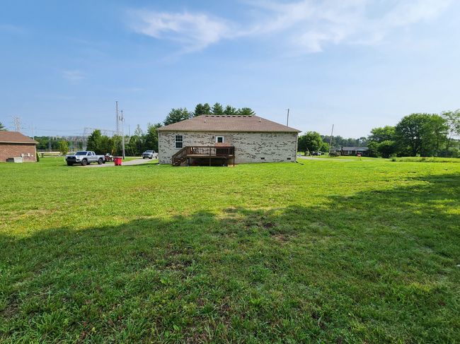 4574 Long Creek Rd, House other with 3 bedrooms, 2 bathrooms and 2 parking in Lafayette TN | Image 4