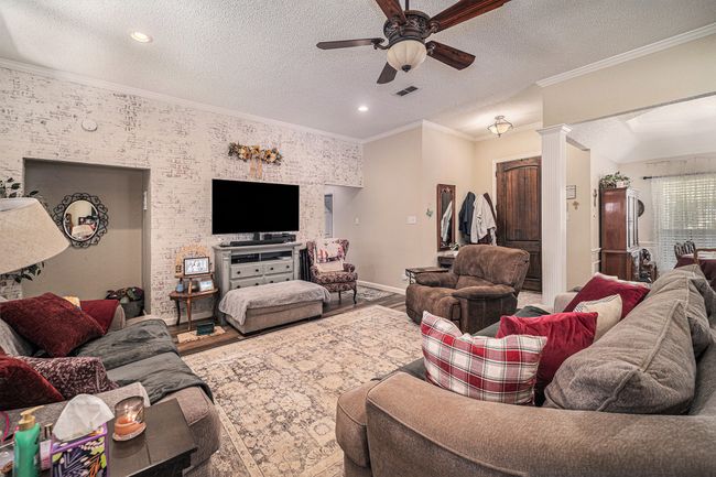 5501 Gateway Ln, House other with 3 bedrooms, 3 bathrooms and null parking in Arlington TX | Image 14