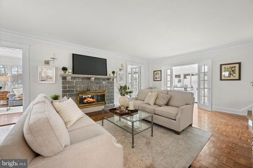 412 N Rolling Rd, SPRINGFIELD, PA, 19064-1429 | Card Image