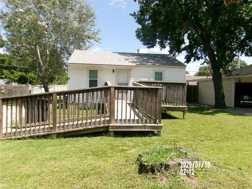 320 N Seminole Ave, Bartlesville, OK, 74003-2027 | Card Image