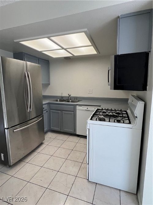 unit-122-5175 Caliente St, Las Vegas, NV, 89119-2010 | Card Image