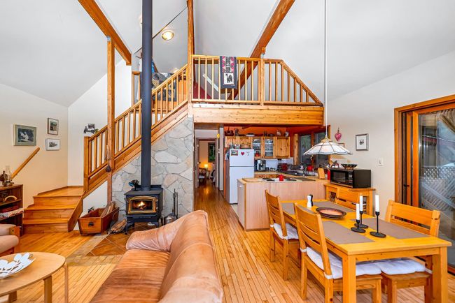 506 Marine Drive, House other with 2 bedrooms, 2 bathrooms and 2 parking in Mayne Island BC | Image 3