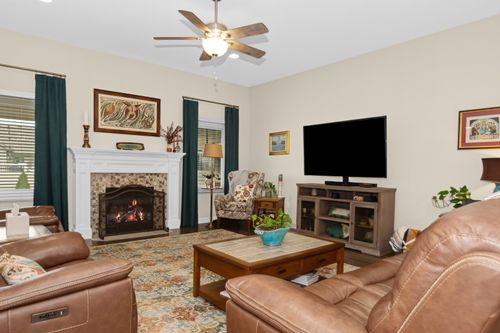 1995 Craftsman Ave, Bourbonnais, IL, 60914-4990 | Card Image