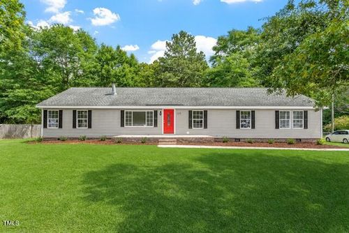 125 Hillcreek Dr, Parkton, NC, 28371-8707 | Card Image