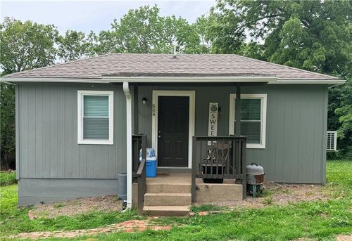 604 S Second St, Richmond, MO, 64085-2074 | Card Image