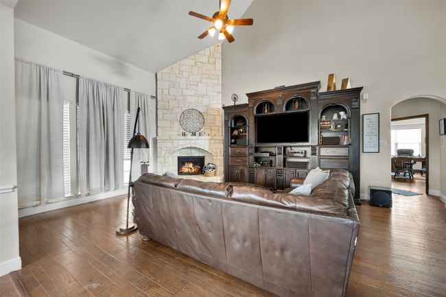 1810 Coyote Ct, House other with 5 bedrooms, 4 bathrooms and null parking in Midlothian TX | Image 13