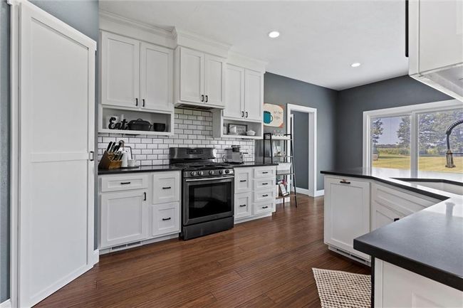 1500 Aaron Ln, House other with 5 bedrooms, 4 bathrooms and null parking in Adrian MO | Image 17