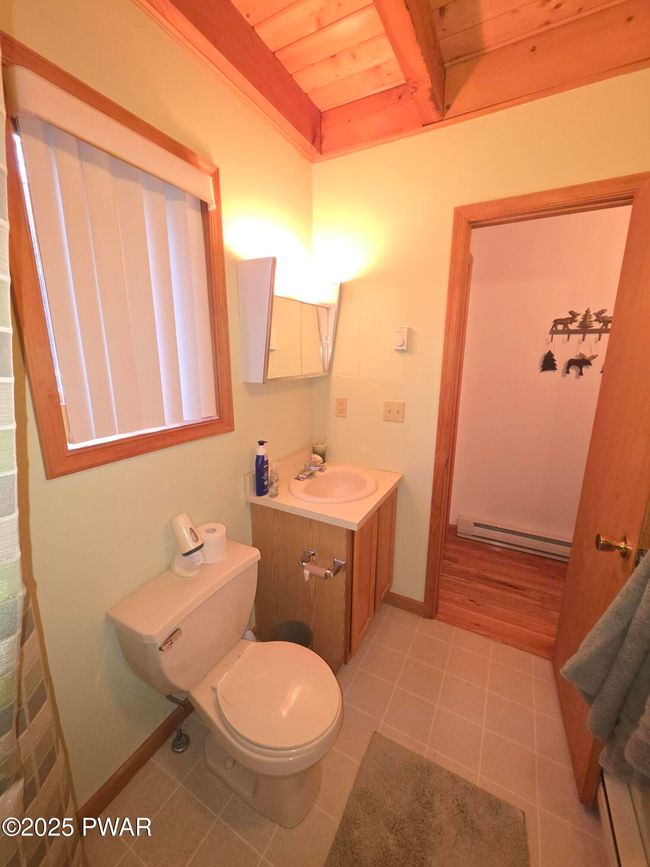 Primary Bathroom | Image 14