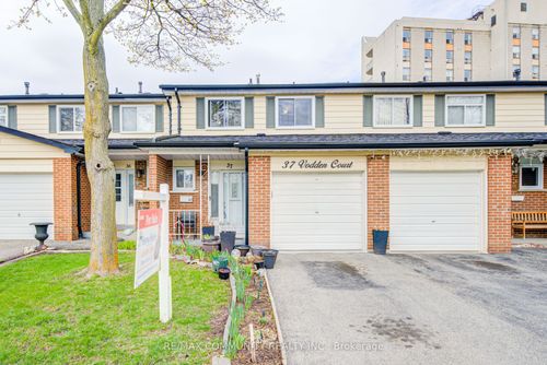37 Vodden Crt, Brampton, ON, L6V2V7 | Card Image