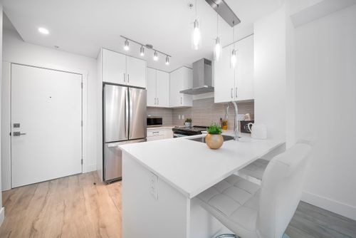 114-6338 King George Blvd, Surrey, BC, V3X0L5 | Card Image