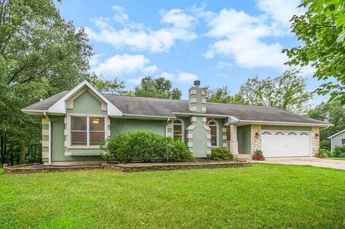 54060 W Ridgeview Cir, Paw Paw, MI, 49079-8636 | Card Image