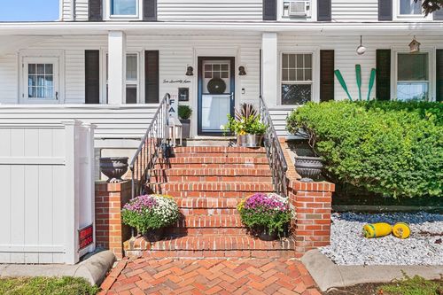 1079-1077 Shirley St, Winthrop, MA, 02152-1467 | Card Image