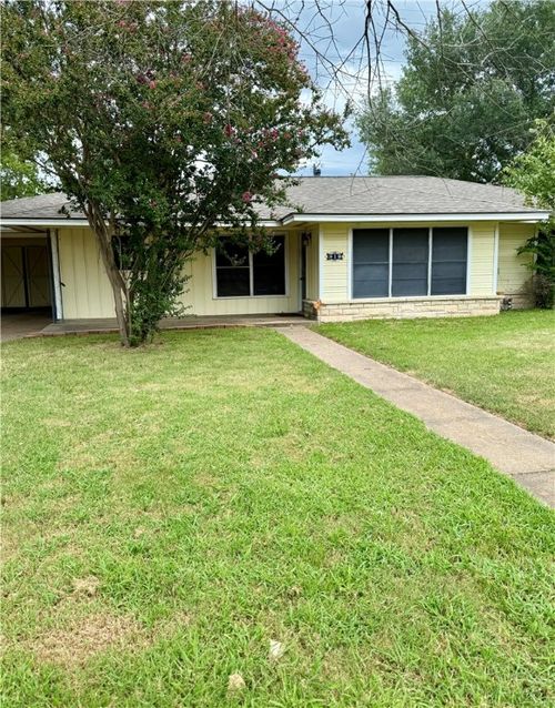 318 Fairway Dr, Bryan, TX, 77801-3007 | Card Image