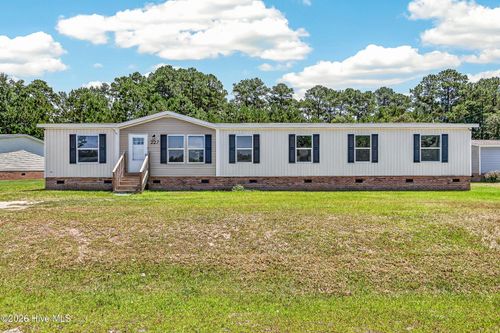 227 Mewborn Dr, Beulaville, NC, 28518-6957 | Card Image