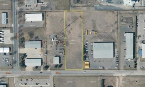 1025 5th Ave Se, Hutchinson, MN, 55350-7028 | Card Image