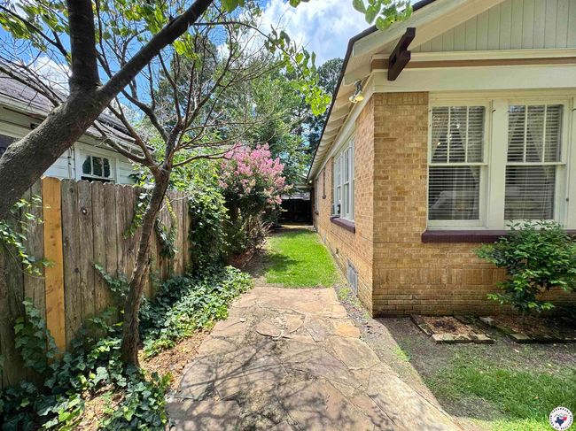 2504 Walnut St, House other with 2 bedrooms, 2 bathrooms and null parking in Texarkana TX | Image 21