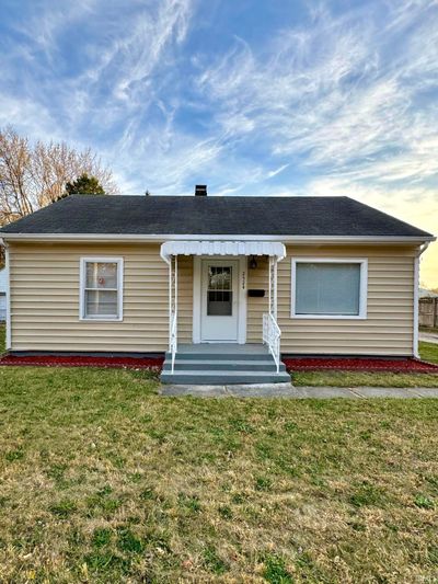 2524 Mckinnie Avenue, House other with 4 bedrooms, 1 bathrooms and null parking in Fort Wayne IN | Image 2