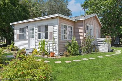 1505 31 St Street, House other with 2 bedrooms, 1 bathrooms and null parking in SARASOTA FL | Image 2