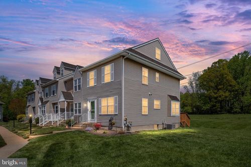 88 Louis James Ct, UPPER CHICHESTER, PA, 19014-3357 | Card Image