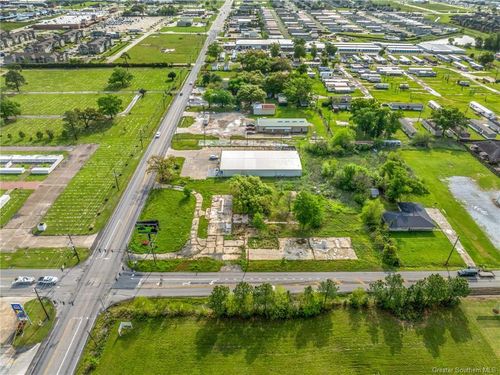 2323 Country Club Rd, Lake Charles, LA, 70605-5105 | Card Image