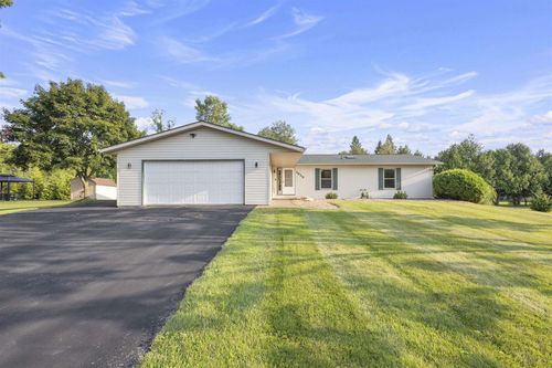 1525 Texas Street, STURGEON BAY, WI, 54235 | Card Image