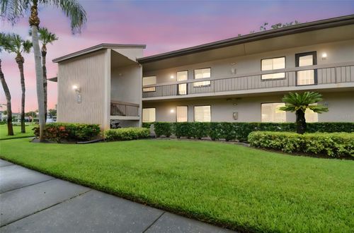 204 Mary Dr, OLDSMAR, FL, 34677-2223 | Card Image