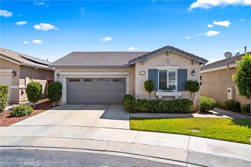 212 Hoch Way, Hemet, CA, 92545-8873 | Card Image