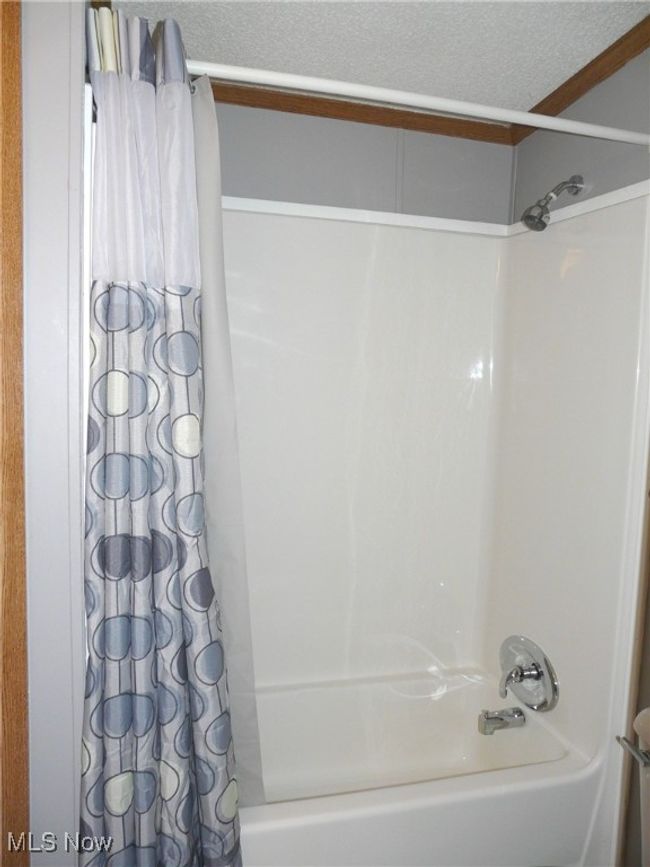 Second bathroom | Image 18