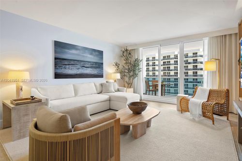 1213-102 24th St, Miami Beach, FL, 33139-1724 | Card Image