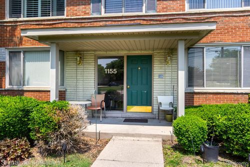 apt-8-1155 Derby Rd, Birmingham, MI, 48009-5804 | Card Image