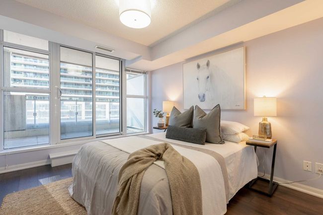 810 - 35 Bastion St, Condo with 2 bedrooms, 2 bathrooms and 2 parking in Toronto ON | Image 16