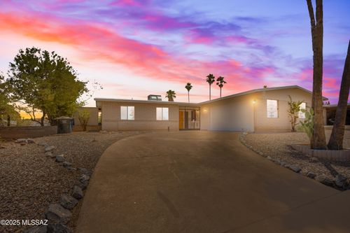 2117 S Torrey Pines Cir, Tucson, AZ, 85710-7945 | Card Image