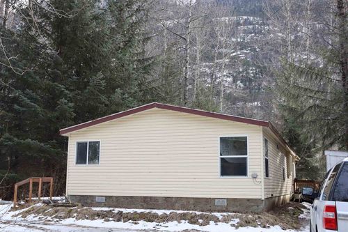 22 Liarsville Rd, Skagway, AK, 99840-2615 | Card Image