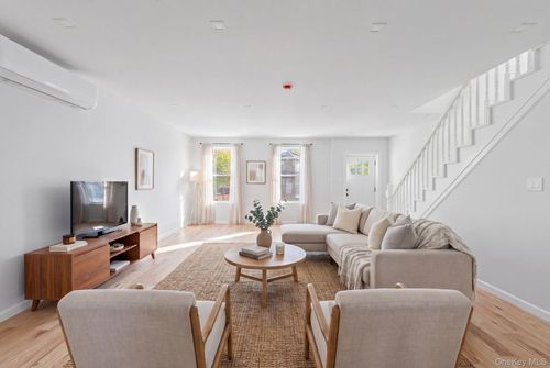 4 Crosby Ave, Brooklyn, NY, 11207-1904 | Card Image
