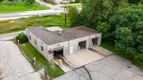 815 S Main St, FOUNTAIN CITY, WI, 54629-8221 | Card Image