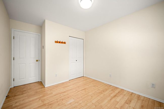 PRIMARY BEDROOM | Image 32