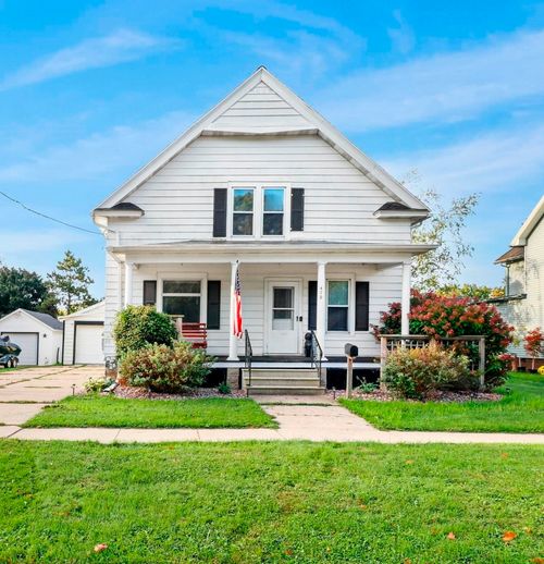 479 Fuller St, Columbus, WI, 53925-1652 | Card Image