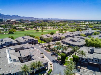 1023 - 15221 N Clubgate Drive, Condo with 2 bedrooms, 2 bathrooms and null parking in Scottsdale AZ | Image 3