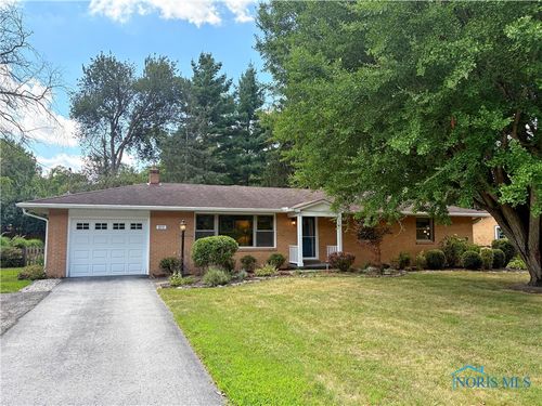 873 Carol Rd, Bowling Green, OH, 43402-3602 | Card Image