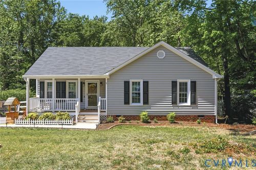 7012 Holly Bark Dr, Midlothian, VA, 23112-6713 | Card Image