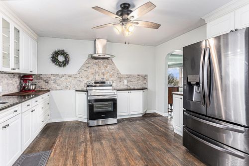 9331 Dutcher Rd, Fairgrove, MI, 48733-9722 | Card Image