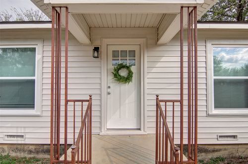 910 Liberty St, Weatherford, TX, 76086-2532 | Card Image