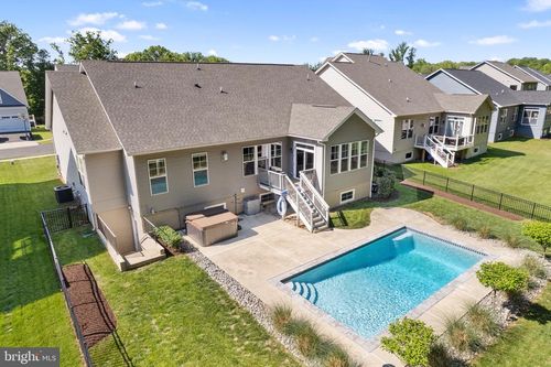 4853 Point Rd, WARRENTON, VA, 20187-5869 | Card Image