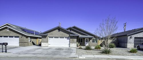 1116 Mayo St, Ridgecrest, CA, 93555-8817 | Card Image