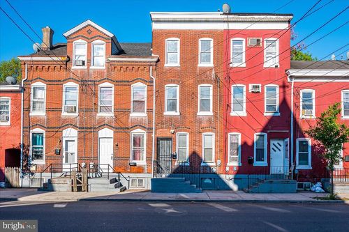 447 1/2 Whittaker Ave, Trenton, NJ, 08611-1220 | Card Image