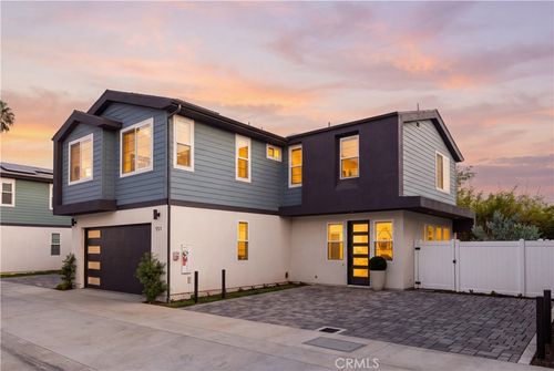551 Bernard St, Costa Mesa, CA, 92627-2610 | Card Image