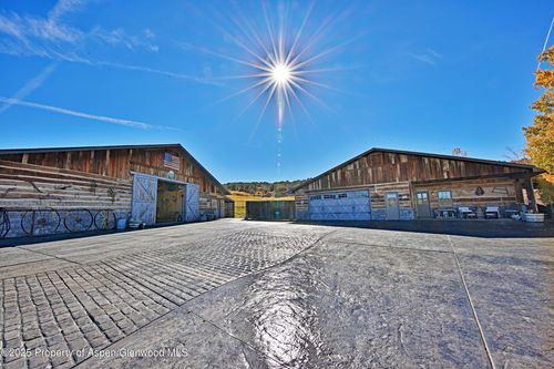 10497 54 7/10 Rd, Molina, CO, 81646-5011 | Card Image