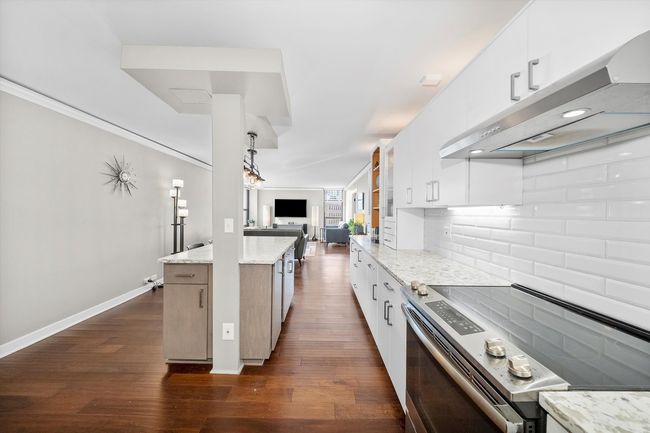 APT-1409 - 1850 N Clark St, Condo with 3 bedrooms, 3 bathrooms and 2 parking in CHICAGO IL | Image 11